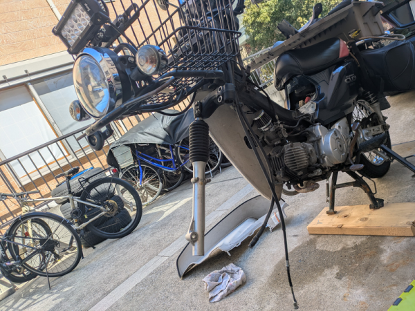 フロントフォークのオイル漏れ